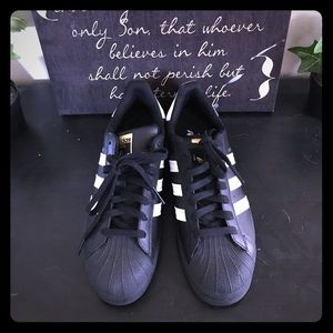 Adidas Superstar